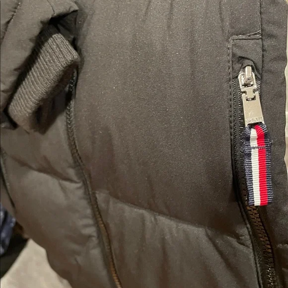 Tommy Hilfiger TH Flex Black Winter Jacket Removable Faux Fur Hood adj waist - Picture 6 of 14